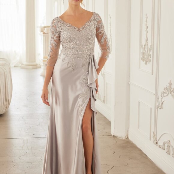 Formal dress.Mother of the bride evening party wedding guest silver fitted gown - Picture 6 of 8
